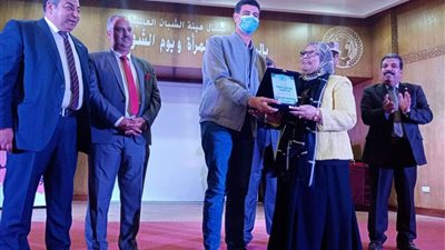 بالصور.. الاحتفال باليوم العالمي للمرأة بالقليوبية