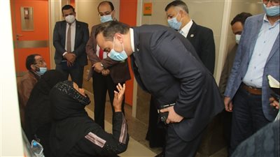 السبكي يتفقد مجمع الإسماعيلية ومركز طب أسرة السلام لمتابعة الخدمات المقدمة للمواطنين