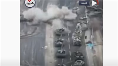 باستهداف مباشر.. تدمير رتل روسي لحظة توجهه إلى كييف (فيديو)