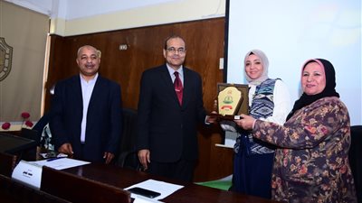 جامعة سوهاج تختتم فعاليات أسبوعها البيئي الخامس