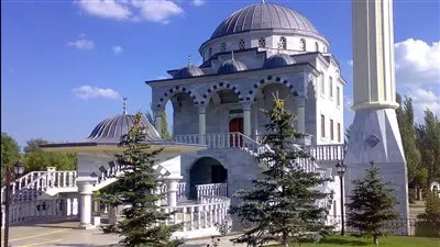 بعد قصفه.. 6 معلومات عن مسجد السلطان سليمان في أوكرانيا