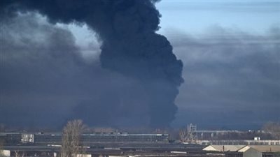 شاهد.. الجيش الروسي يقصف قاعدة جوية بالقرب من كييف