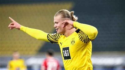 بروسيا دورتموند يقتحم سباق التعاقد مع بديل هالاند