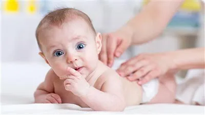 استشاري يكشف عن العمر المناسب لطهارة الطفل (فيديو)