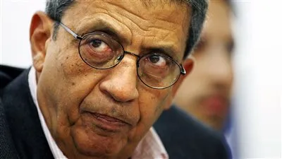 عمرو موسى: هناك أسباب غير مفهومة للتضييق على جامعة النيل