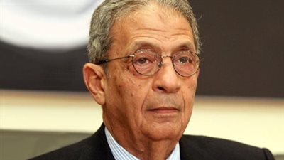 سيارة سوداء وستائر لحجب الرؤية.. عمرو موسى يكشف كواليس لقائه الأول بحسن نصر الله (فيديو)