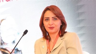 خبيرة: قرارت الحكومة تهدف محاربة الغلاء.. وأسواق المال تُتوج القرارات