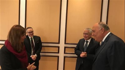 وزير الخارجية يلتقي وزيرة الدولة الباكستانية لتغير المُناخ 