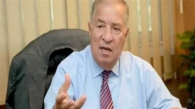 كامل الوزير يلتقى وفدًا من 