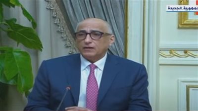 محافظ البنك المركزي: 