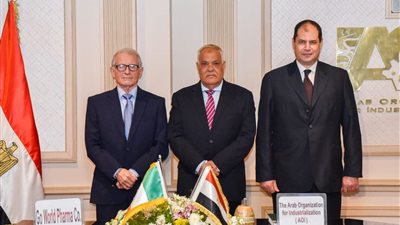 العربية للتصنيع توقع عقد إنشاء ونقل تكنولوجيا تصنيع السرنجات الآمنة ذاتية التعطيل