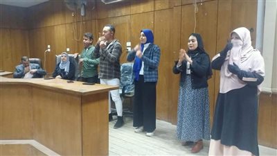 ورش فنية وعروض سينما إحتفالًا بعيد الأم بالمنيا 