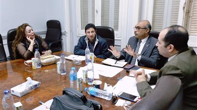 نقابة الأطباء البيطريين تتواصل مع البرلمان لمناقشة مشاكل سلامة الغذاء 