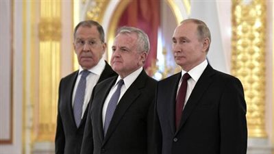 السفير الأمريكي لدى روسيا: واشنطن لا تعتزم إغلاق سفارتها في موسكو