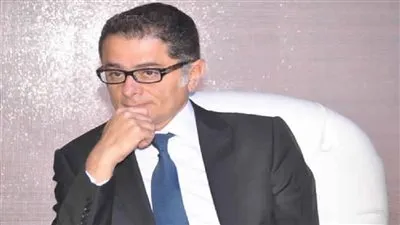 رئيس البورصة الأسبق: الحكومة تعاملت مع الأزمة الحالية بكل شفافية 