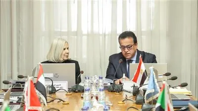  خالد عبدالغفار يؤكد أهمية إيجاد استراتيجية عربية لتوحيد إجراءات تسجيل واعتماد التطعيمات