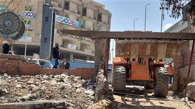 الجيزة تزيل أقدم تعد لفيلا بناصية الهرم مع المريوطية