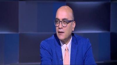 خبير سياسي يكشف دلالة زيارة السيسي لأكاديمية الشرطة فجرًا (فيديو) 