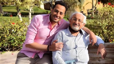 عصام السقا ينعي الراحل أحمد حلاوة 