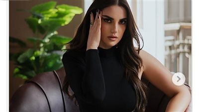 بإطلالة أنيقة.. درة تغازل جمهورها ومحبيها 