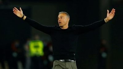 إنريكي مرشحًا لتدريب مانشستر يونايتد