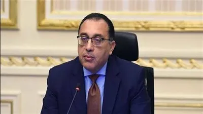 رئيس الوزراء يلتقى وزيرى الخارجية والمالية بدولة قطر