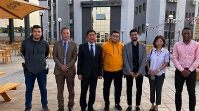 سفير سنغافورة وحرمه يزوران سيتي كلوب أسوان ويصفانه بالتحفة المعمارية