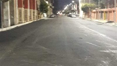 استمرار أعمال رصف ورفع كفاءة شارع عرابي ببورسعيد