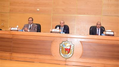 وزير التعليم الأسبق يحاضر بورشة عمل في جامعة سوهاج