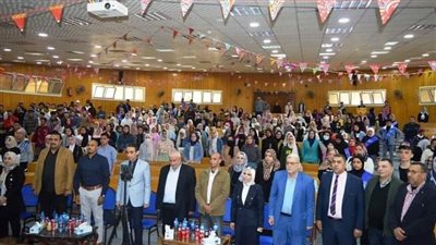 وكيل الشباب والرياضة بالدقهلية يشهد الملتقى الشبابي الثقافي بآداب المنصورة