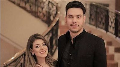 كلاكيت عاشر مرة.. اليوتيوبر أحمد حسن يعلن انفصاله عن زوجته زينب