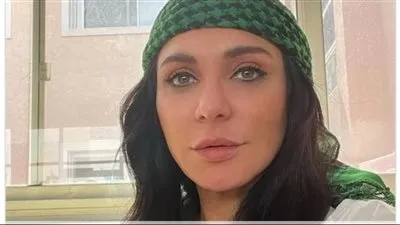 سلاف فواخرجي تتألق في أحدث جلسة تصوير لها