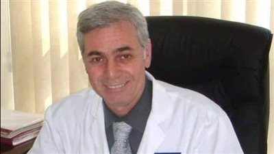 متى يجب توقف مريض الربو عن الصيام.. رئيس قسم الصدر بقصر العيني يجيب