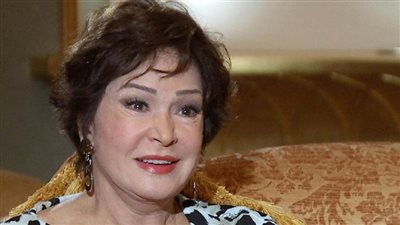 مهرجان القاهرة السينمائي يكرم النجمة الكبيرة لبلبة بجائزة الهرم الذهبي لإنجاز العمر في دورته الـ 44