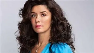 غادة عادل تستعين بـ فان دام وتطلب التوقف في 