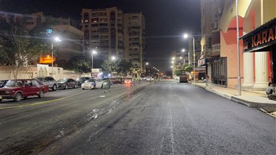 استمرار أعمال الأسفلت وترميم ورابطة شارع النصر حول بازار بورسعيد الجديد