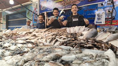 سوق الأسماك الجديد بحي العرب يشهد إقبالا كبيرا من المواطنين