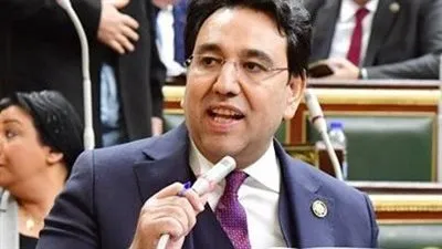 اقتراح برغبة لحظر استخدام الأكياس البلاستيك واستبدالها بمواد صديقة للبيئة