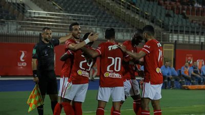 عاجل.. مفاجآت في تشكيل الأهلي أمام المصري بالدوري