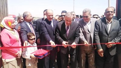 بتكلفة 7 ملايين جنيه.. محافظ سوهاج يفتتح مدرسة عثمان بن عفان للغات