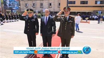 محافظ سوهاج يضع إكليل الزهور على النصب التذكاري لشهداء المحافظة