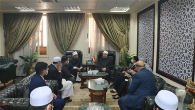 المفتي يتسلَّم رسالة من شيخ الإسلام في تايلاند