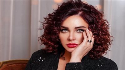 سلاف فواخرجي تفاجئ جمهورها بتصريحات صادمة