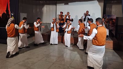 عرض فنى للواحات البحرية للفنون التلقائية بقصر السينما