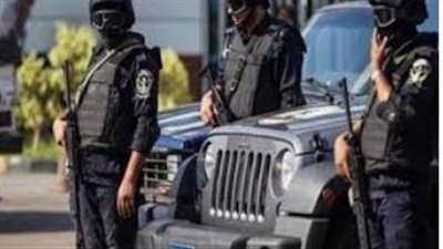 شرطي ينقذ طفلة من الغرق في مياه النيل بالأقصر 