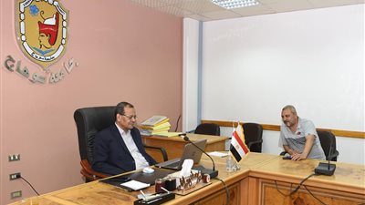 جامعة سوهاج تناقش آليات التعاون المشترك مع جامعة البصرة بالعراق