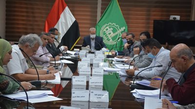محافظ القليوبية يترأس اجتماع مجلس إدارة المناطق الصناعية