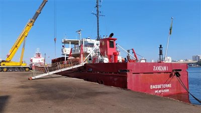 موانئ بورسعيد سجلت دخول وخروج 23 سفينة عملاقة خلال أسبوع