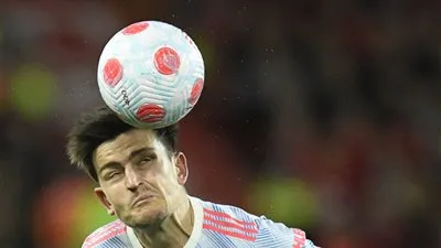 هاري ماجواير.. من أغلى مدافع في العالم إلى أسطورة الأخطاء الكوميدية في مانشستر يونايتد