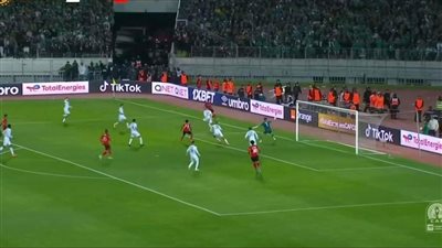 محمد عبد المنعم يسجل هدف التعادل للأهلي في شباك الرجاء 